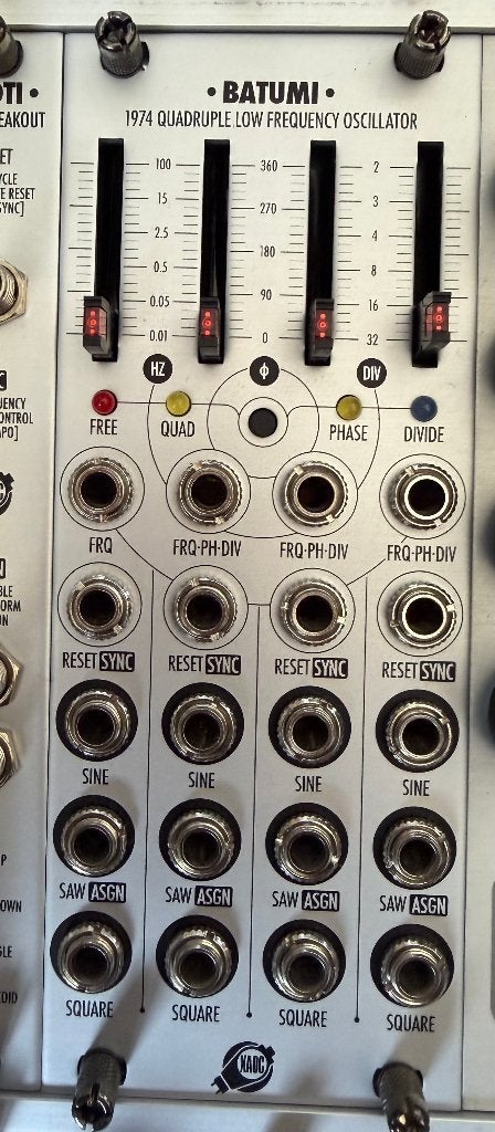 Xaoc Devices Batumi I — Quadruple LFO (Eurorack), Verzenden, Zo goed als nieuw, Overige typen