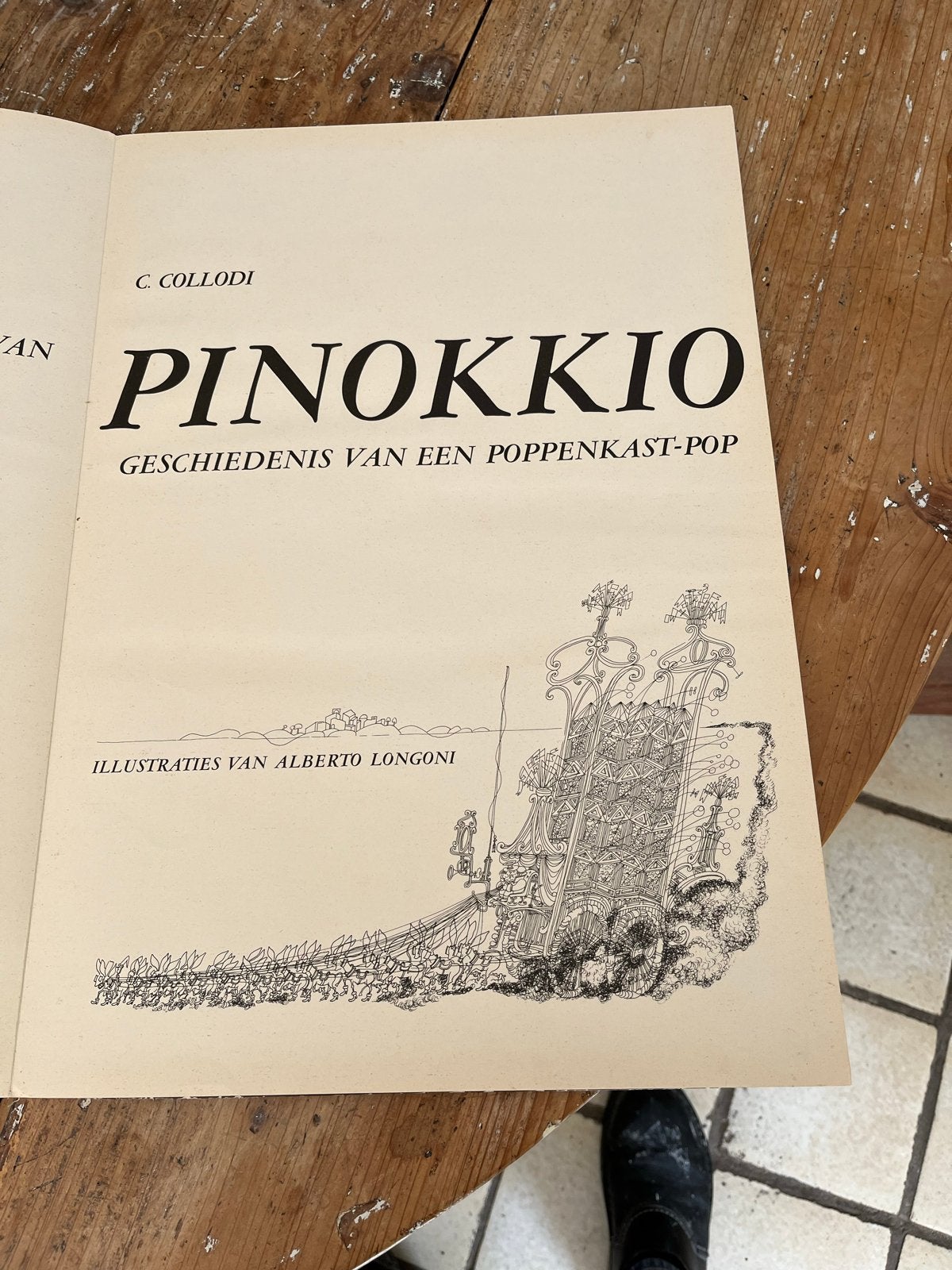 Pinokkio - Geschiedenis van een poppenkast-pop, Ophalen of Verzenden, Gelezen, Sprookjes
