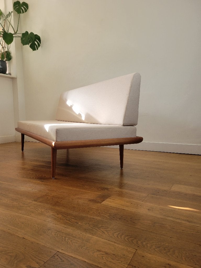 Vintage Deense bank, model Minerva van Peter Hvidt, Huis en Inrichting, Ophalen, Gebruikt, Stof, Nvt