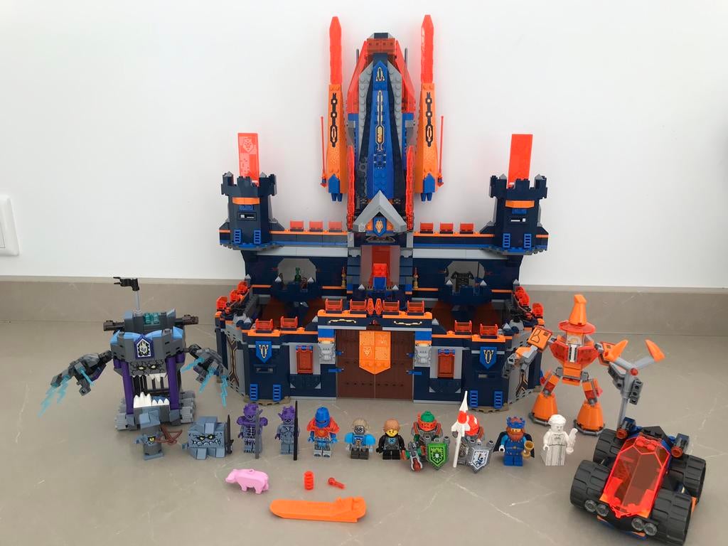 Lego nexo knights set 70357, Ophalen of Verzenden, Zo goed als nieuw, Complete set, Lego