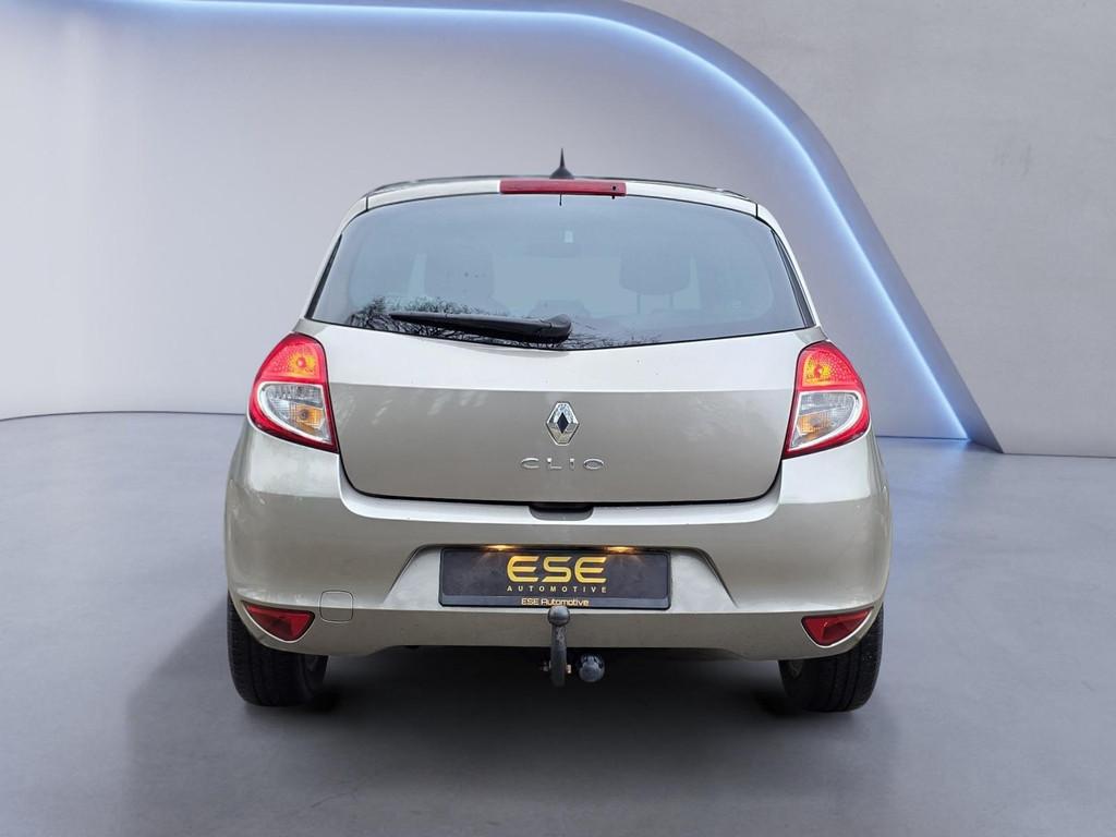 Renault Clio 1.2 Collection | Navi | Airco | Trekhaak, Voorwielaandrijving, Euro 5, Gebruikt, Navigatiesysteem