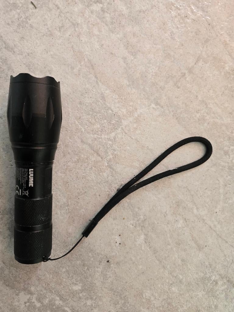 wibra luume militaire zaklamp, Ophalen, Gebruikt, Batterij