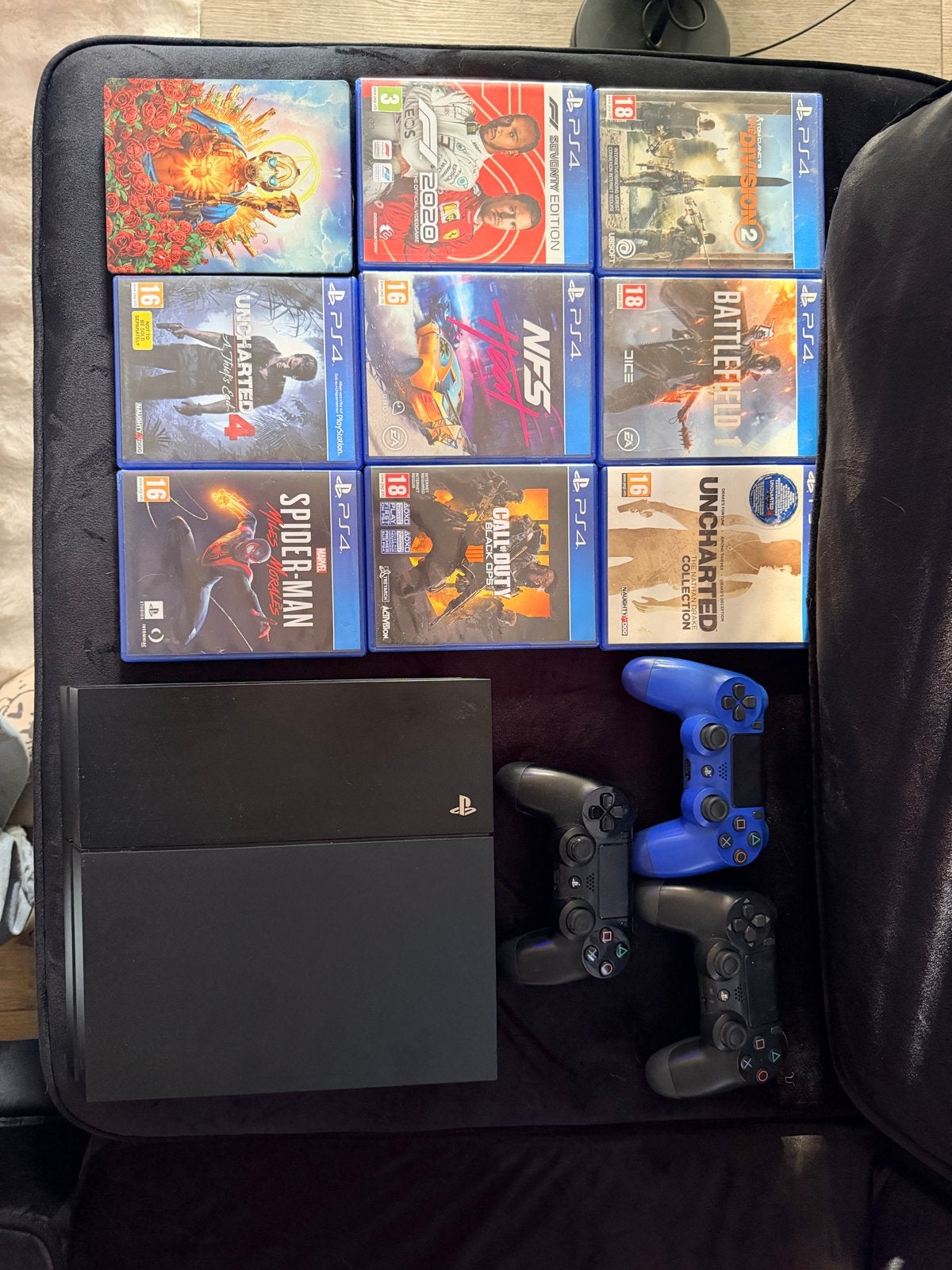 PS4 met 3 controllers en 8 games, Ophalen, Gebruikt, Met 3 controllers of meer, Met games