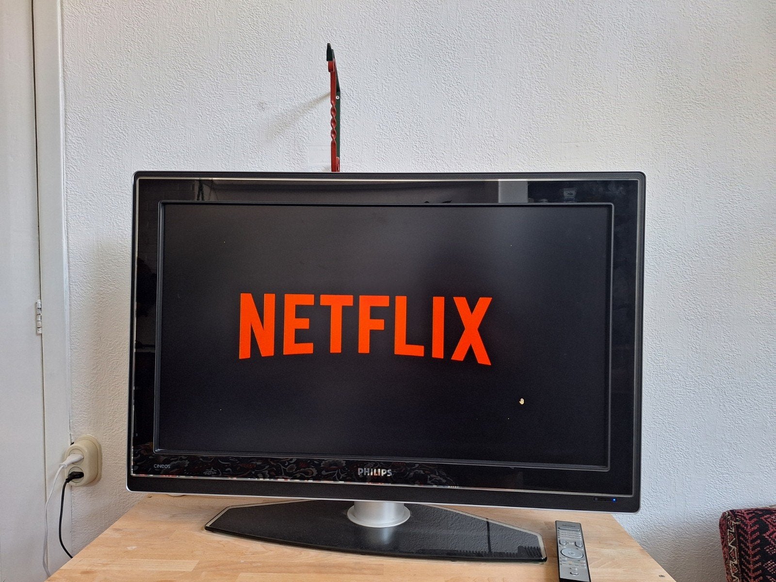 Philips Cineos 37PFL9632D/10 37 inch LCD TV met Ambilight, Ophalen, Philips, Gebruikt, LCD