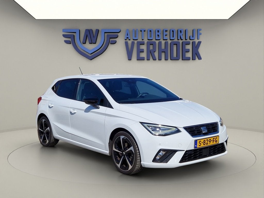 SEAT Ibiza 1.0 TSI FR Business Intense 18inch - Sport stoele, Auto's, 12 maanden, Gebruikt, Euro 6, Alcantara