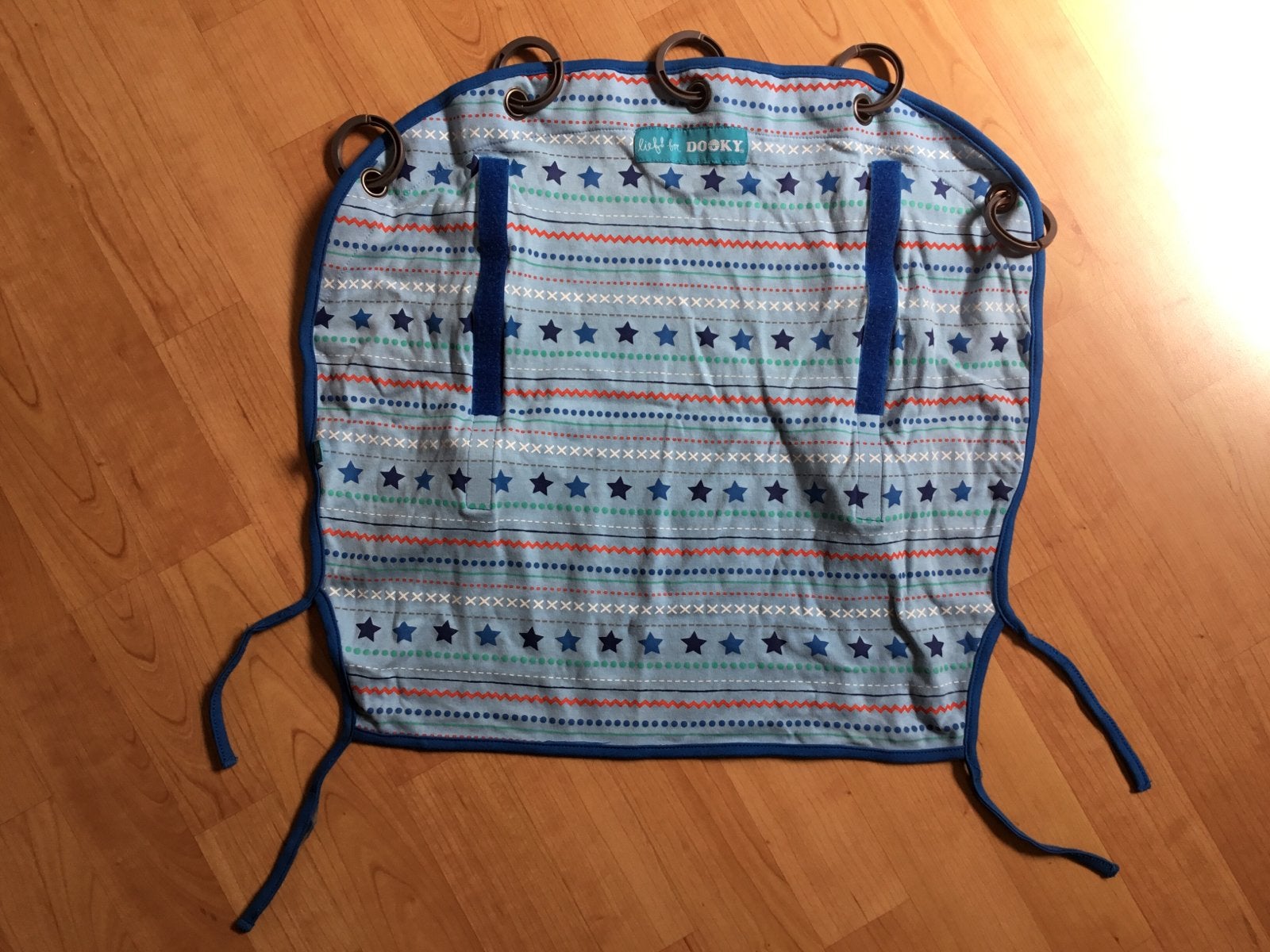 Dooky Lief! Kinderwagen Zonnescherm met sterrenpatroon, Kinderen en Baby's, Kinderwagens en Combinaties, Ophalen of Verzenden