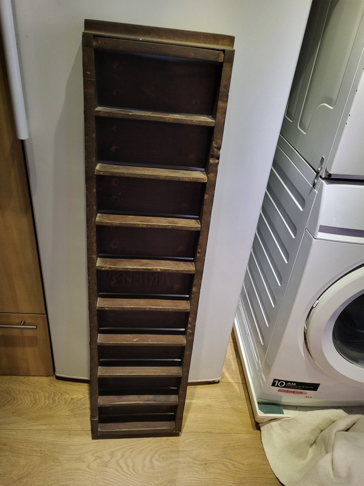 Grote zware antieke mal voor stenen, Ophalen, Zo goed als nieuw, Hout, Cd's