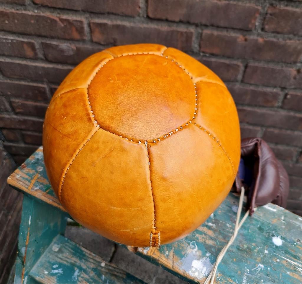 Medicijnbal (boks) trainingsbal revalidatie bal leer cognac, Ophalen, Zo goed als nieuw, Boks-accessoire