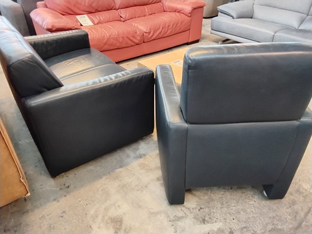 Bank 130cm + stoel 75 cm. Leer. Set 225=! Second Life W'ga, Huis en Inrichting, Ophalen, Zo goed als nieuw, Rechte bank, Minder dan 150 cm