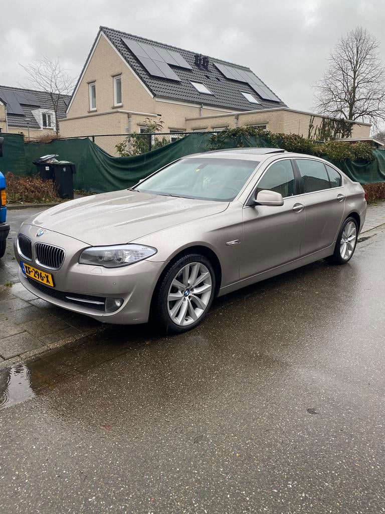 BMW 530i verlengd automaat uniek f10, 2996 cc, Particulier, 7 km/l, 5 stoelen