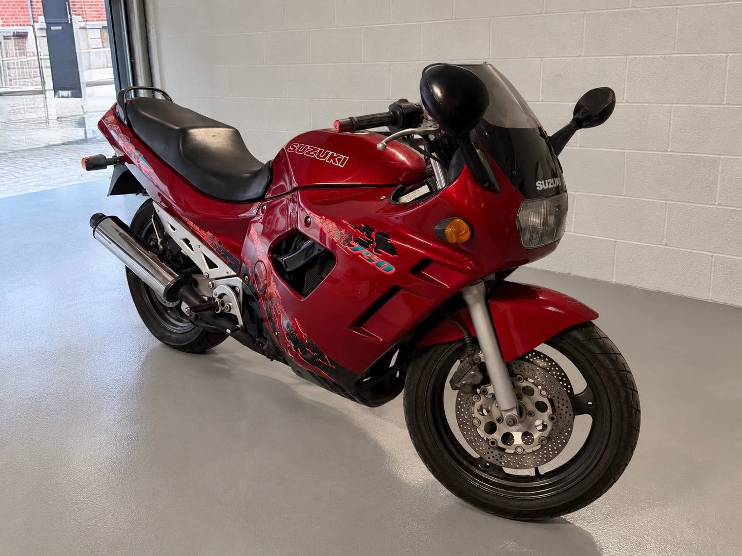 Suzuki katana, Ophalen, Nieuw, Suzuki