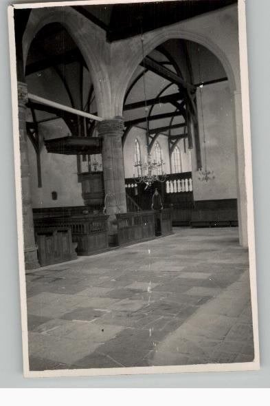 Hoorn 2 fotokaarten  van de oude kerk, Verzamelen, Ansichtkaarten | Nederland, Ongelopen, Noord-Holland, 1940 tot 1960, Verzenden