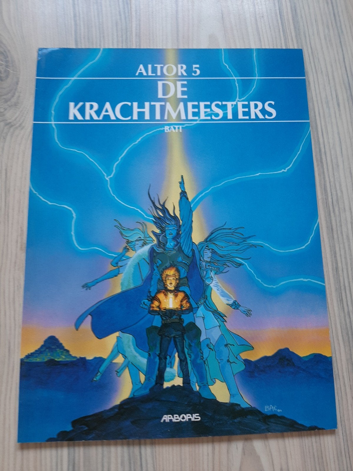 Altor 5: De Krachtmeesters - Bati (Arboris), Ophalen of Verzenden, Gelezen, Bati