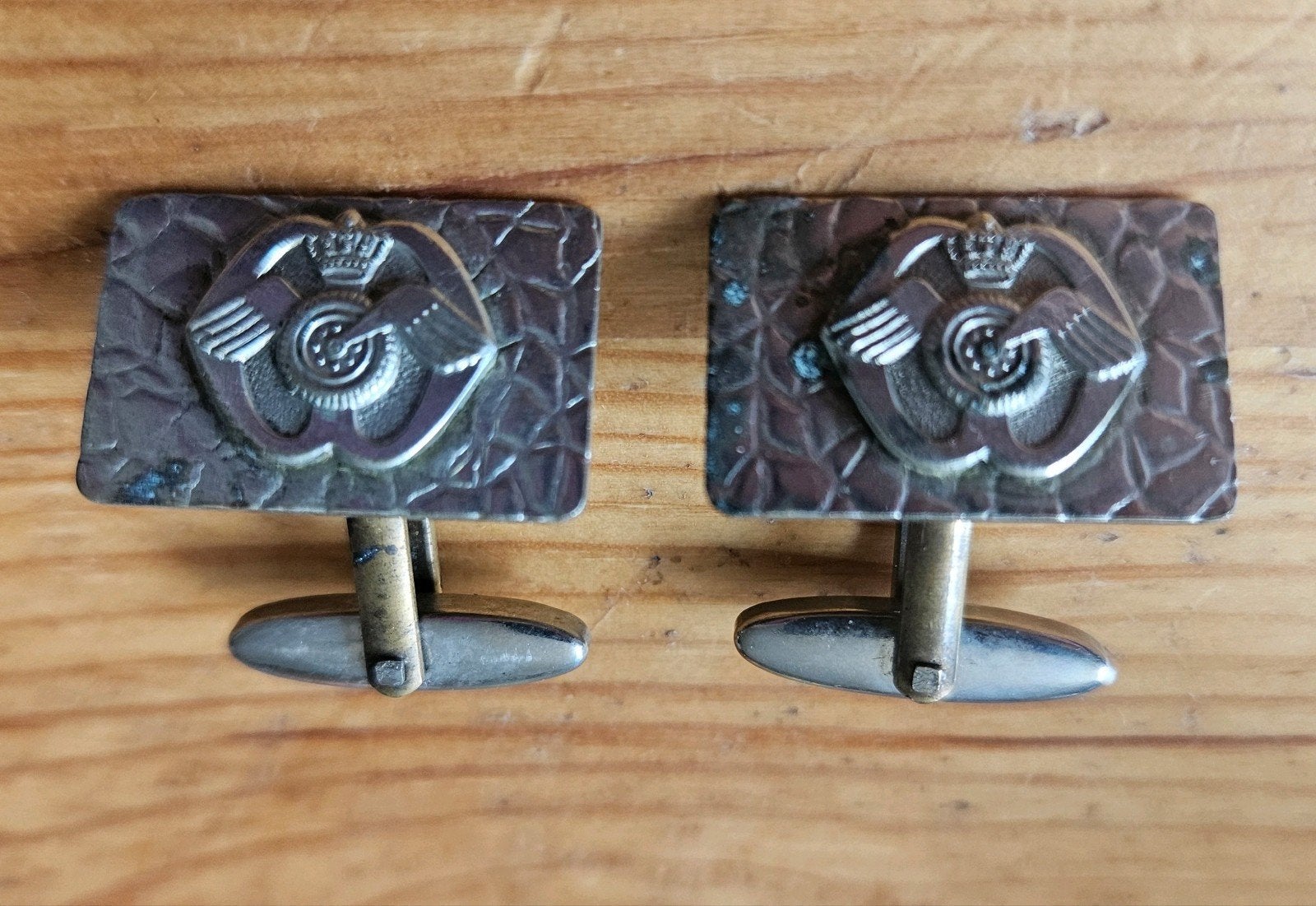 Manchetknopen AAT, Ophalen of Verzenden, Landmacht, Nederland, Embleem of Badge