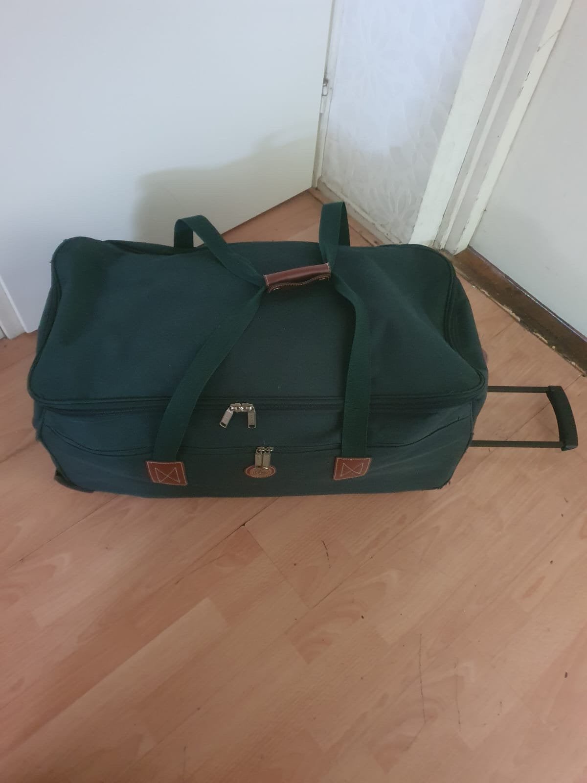 Reis koffer trolley vakantie, Sieraden, Tassen en Uiterlijk, Tassen | Reistassen en Weekendtassen, Ophalen, Zo goed als nieuw