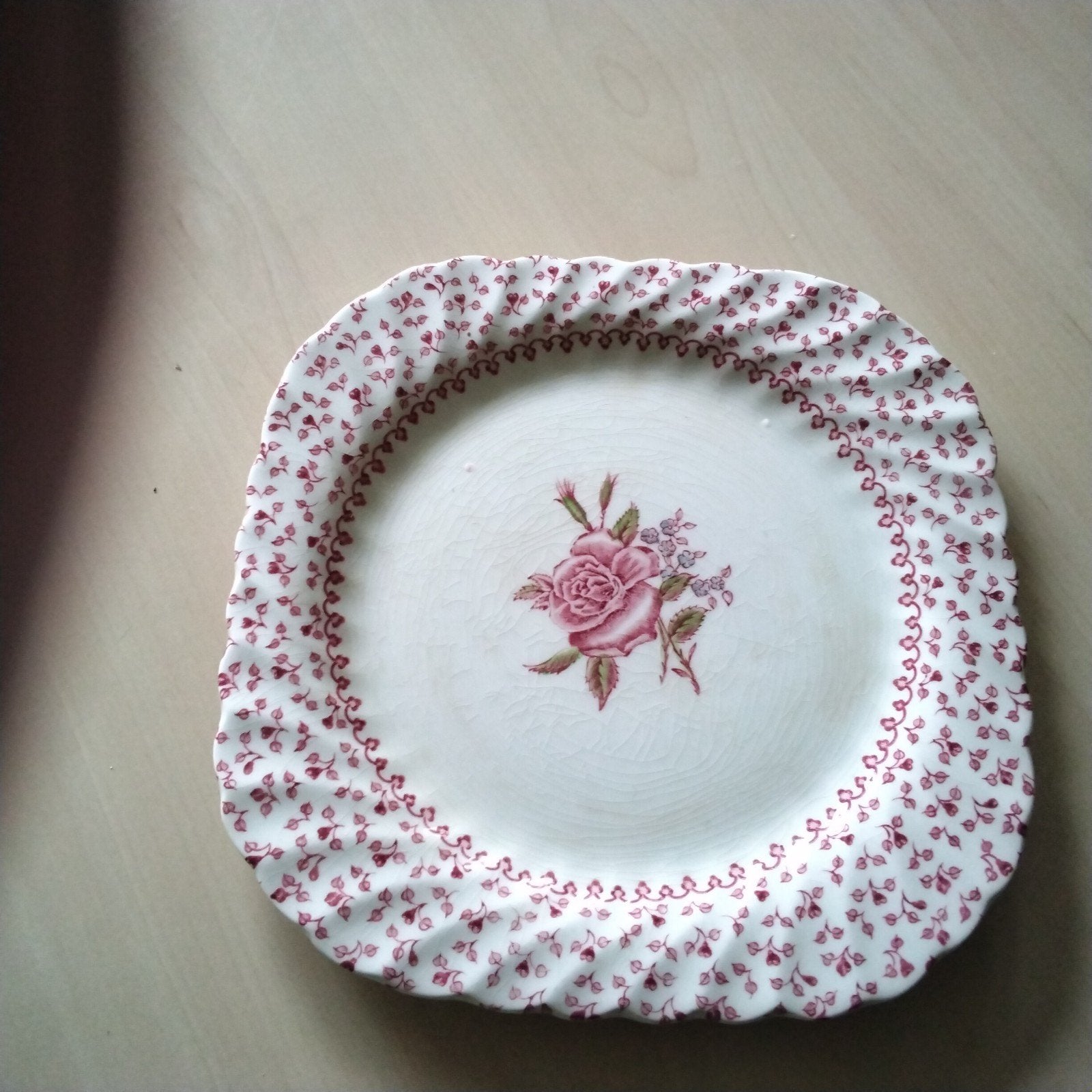 Johnson brothers  rose bouquet  saladebord, Ophalen of Verzenden, Overige stijlen