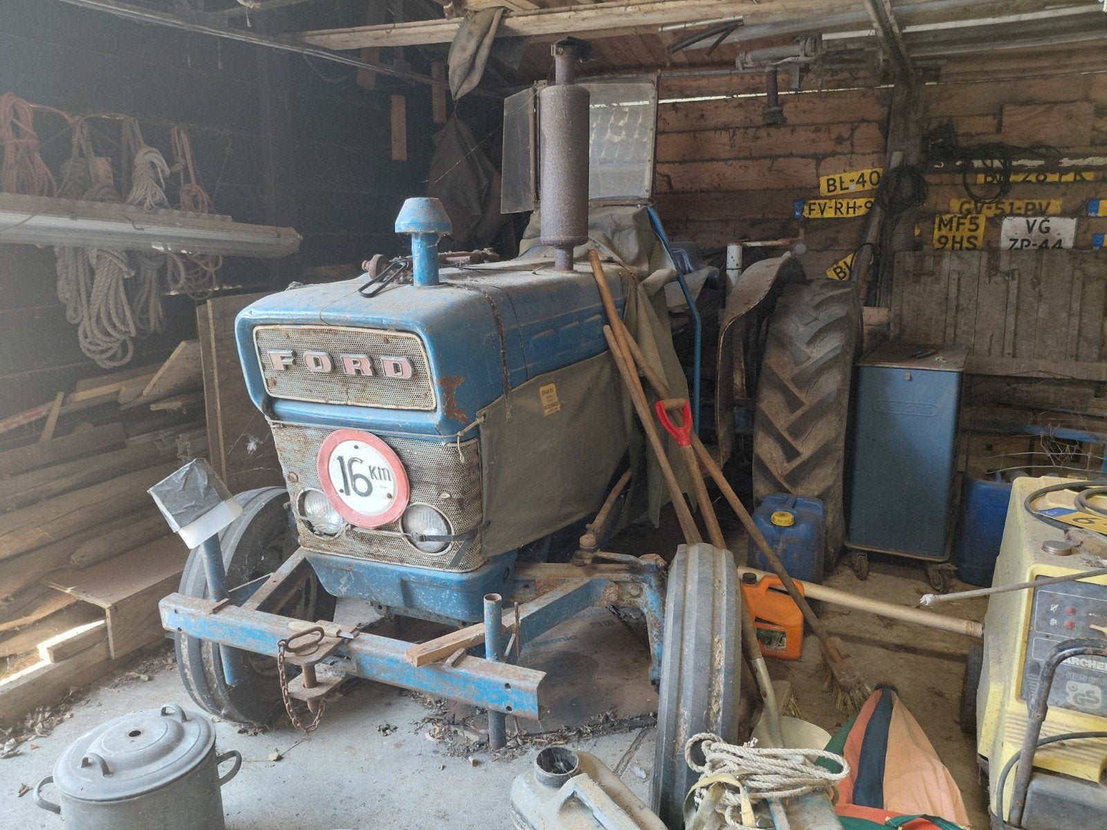 Ford 300 Oldtimer Tractor - Opknapper, Ophalen