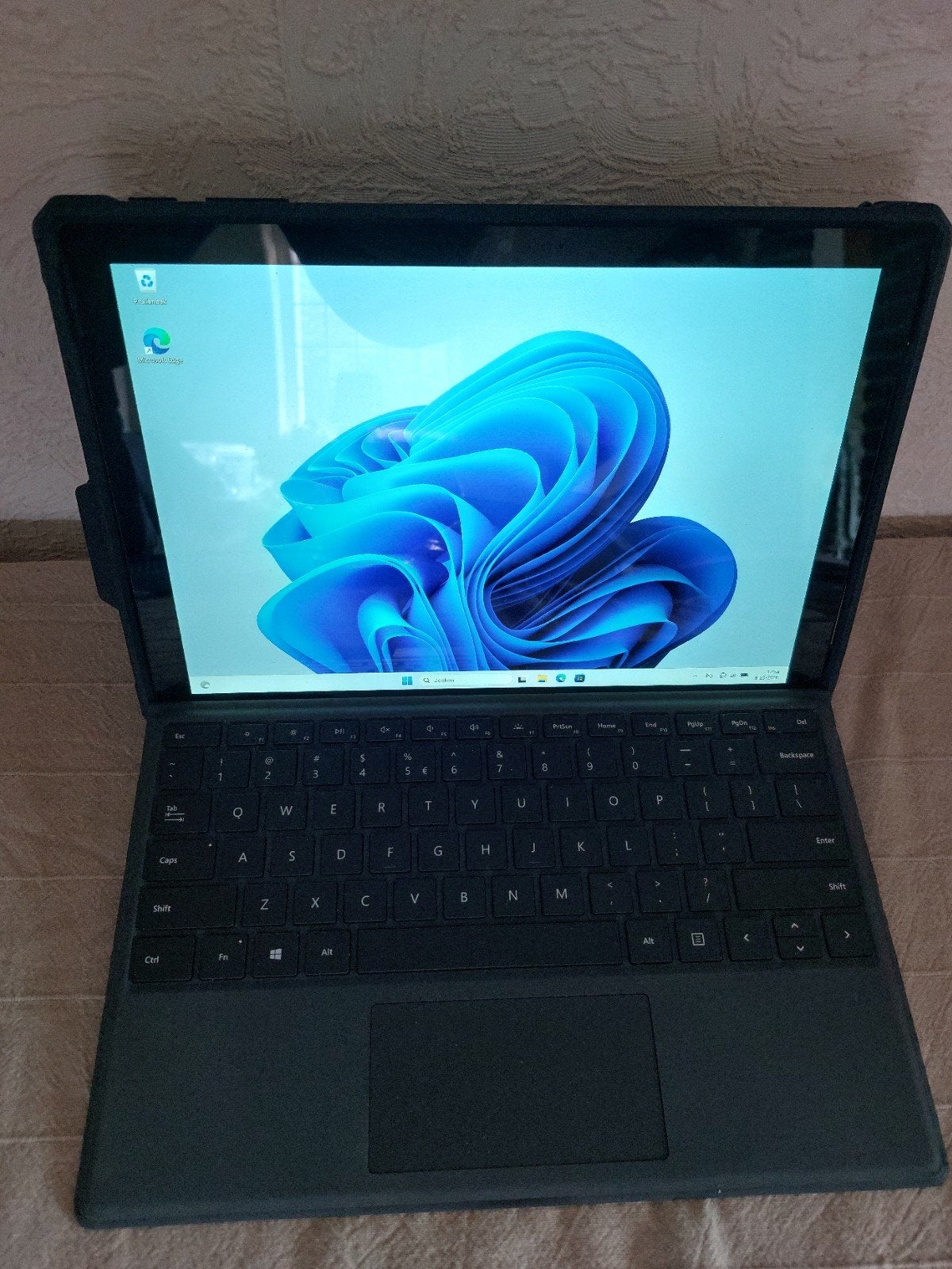 Microsoft Surface Pro 6 - i5, 8GB , 238 GB SSD 97% batterij, Computers en Software, Ophalen, 2 tot 3 Ghz, Qwerty, 8 GB