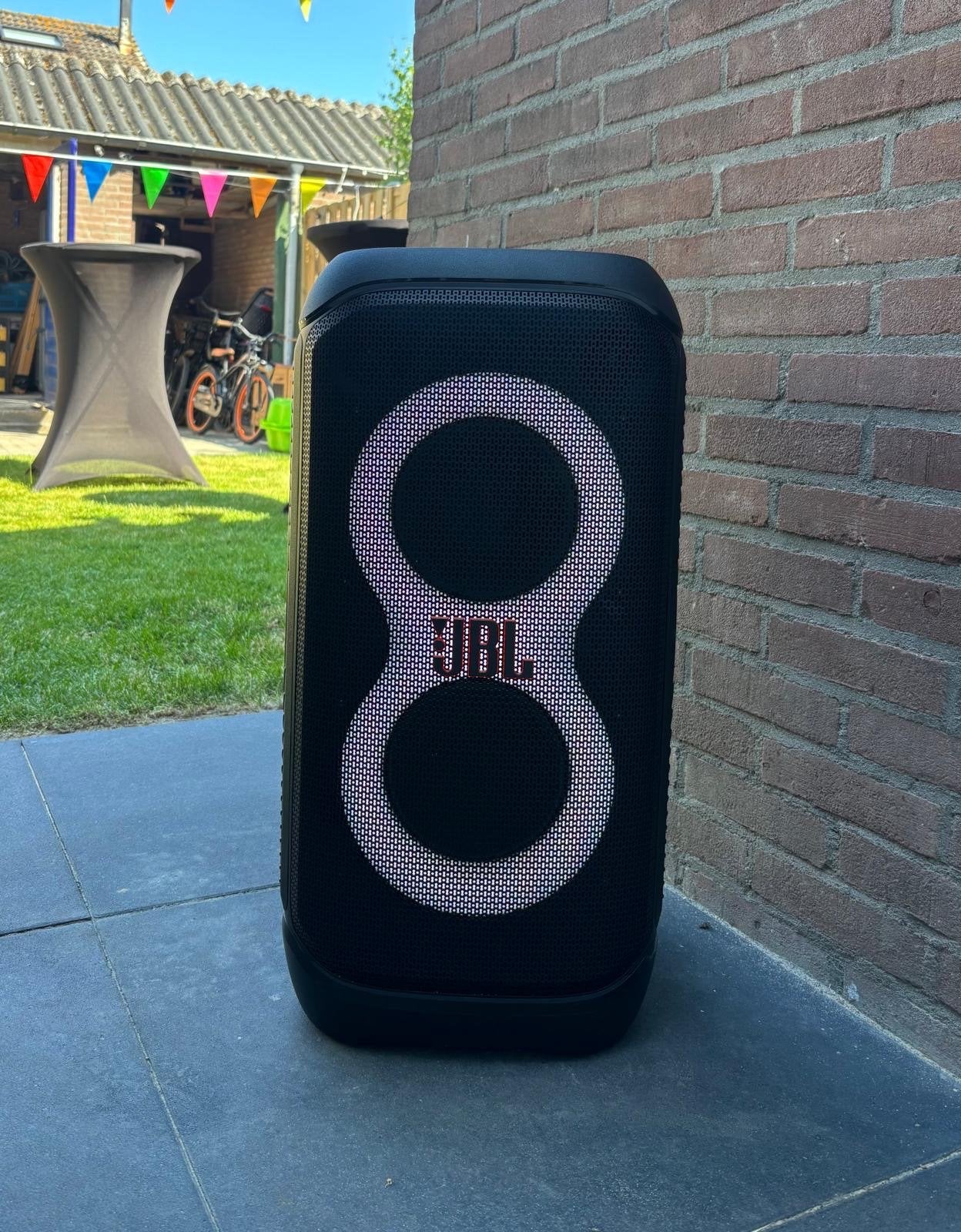 JBL Partybox 320 met mixrofoon - Zo goed als nieuw, JBL, Party speaker, Ophalen of Verzenden, Zo goed als nieuw