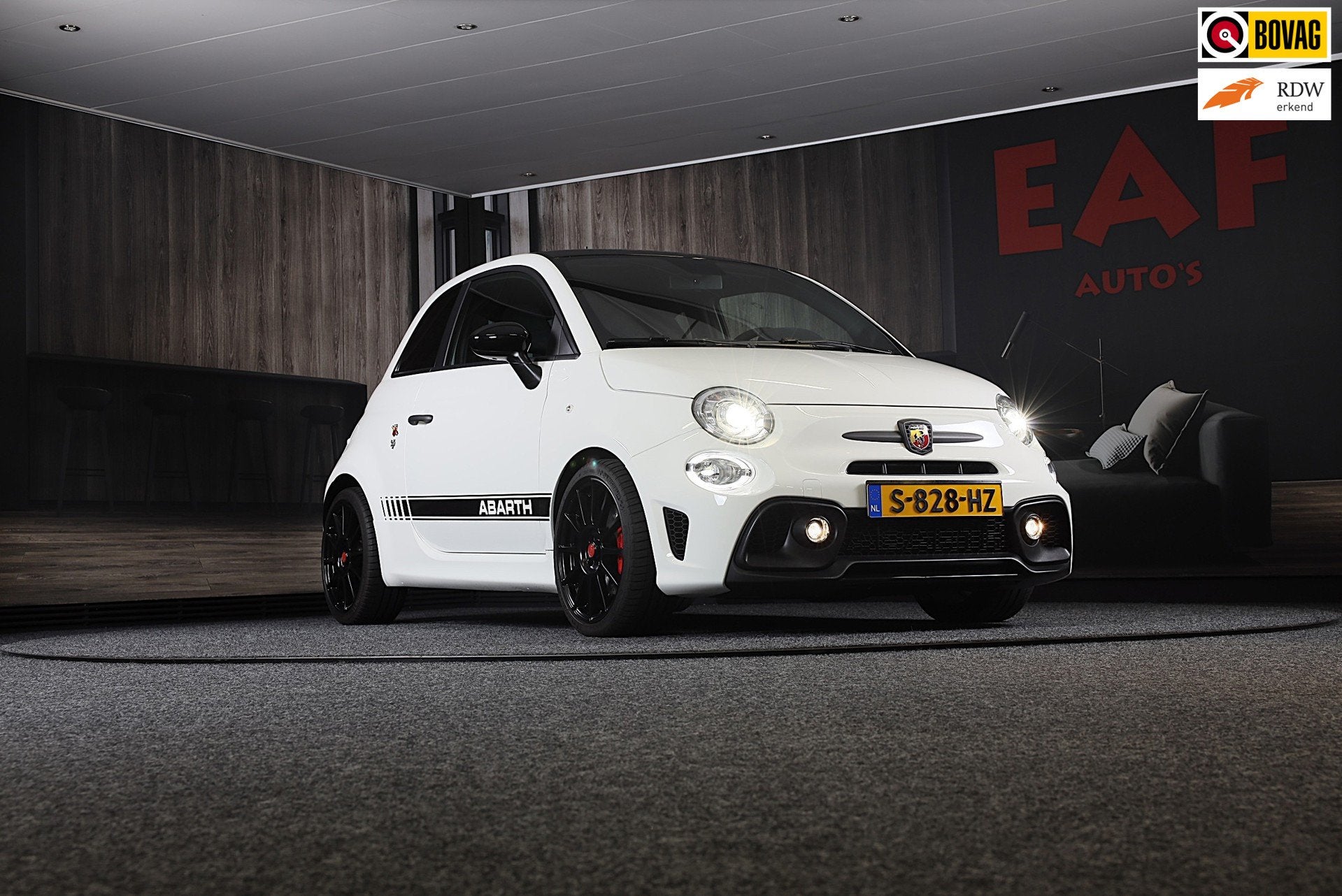 Fiat 500 1.4 T-Jet Abarth Esseesse 70th Anniversary / Sabelt, Auto's, Voorwielaandrijving, 4 cilinders, 4 stoelen, Wit