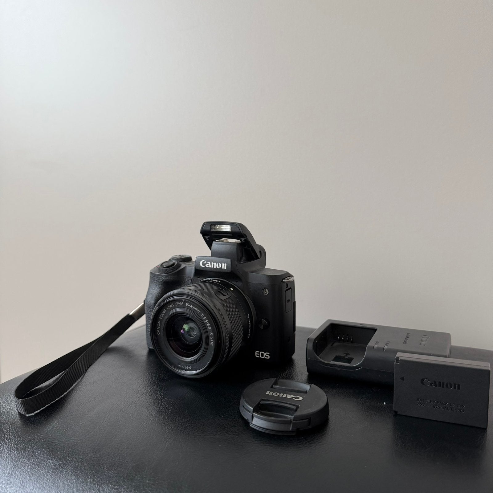 Canon EOS M50 body + 15/45 mm lens., Ophalen, Gebruikt, Canon, 8 keer of meer