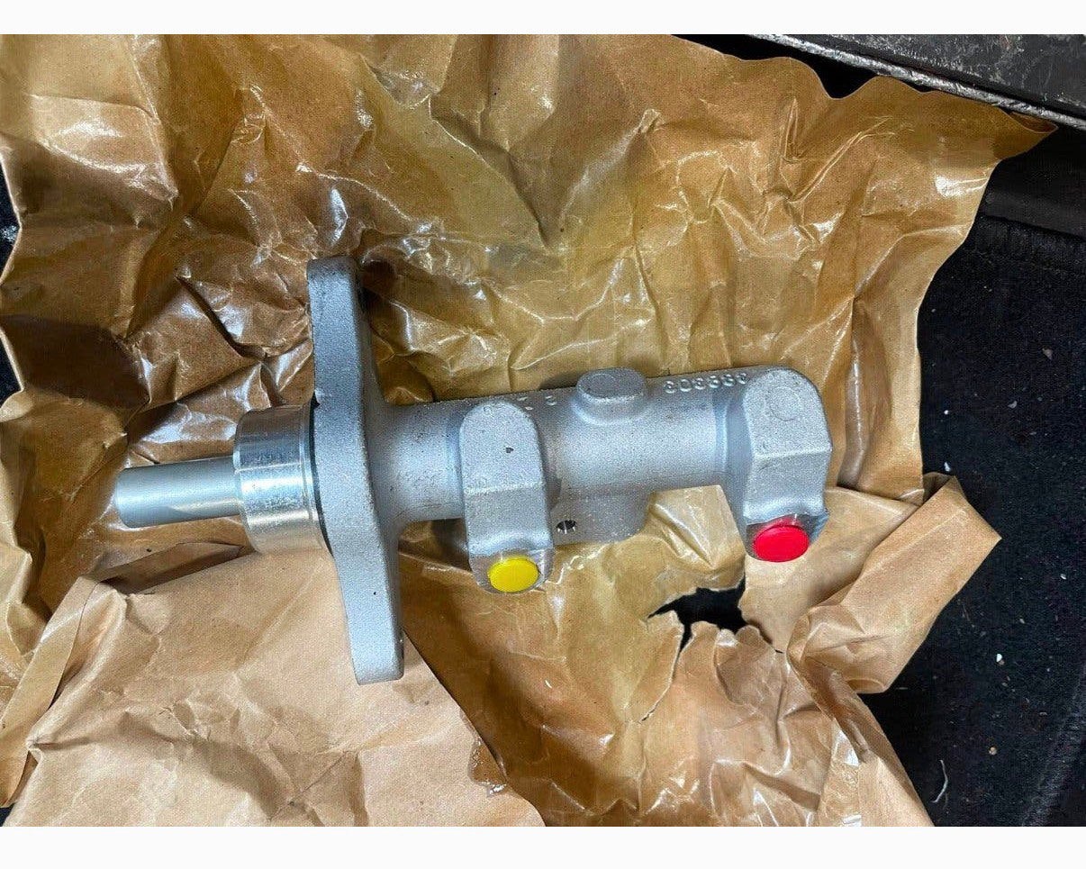 Nieuw brake master cylinder dacia, Ophalen of Verzenden, Nieuw, Dacia