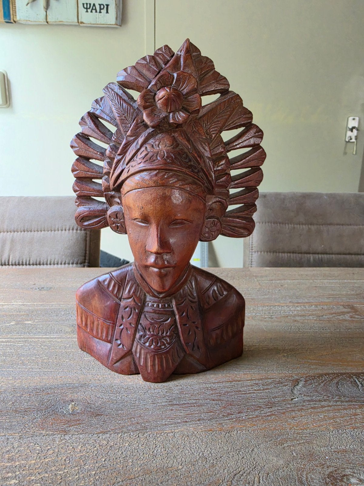 Houtsnijwerk beeldje Indiaan - ca. 25 cm hoog, Ophalen of Verzenden, Hout, 20 - 50 cm