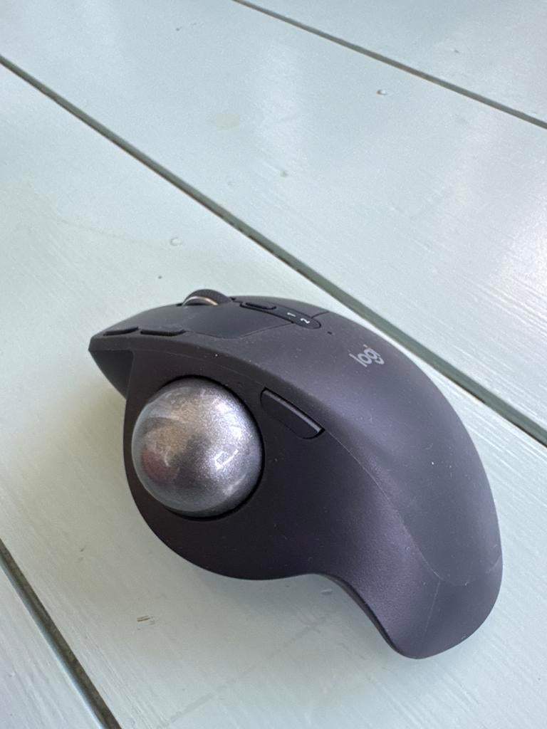 Logitech MX Ergo Draadloze Trackball Muis - Ergonomisch, Computers en Software, Muizen, Rechtshandig, Ergonomisch, Ophalen of Verzenden