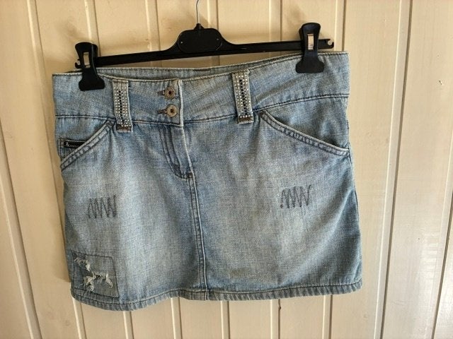 Dolce&Gabbana denim minirok met kristallen strass steentjes, Maat 38/40 (M), Dolce & Gabbana, Blauw, Ophalen of Verzenden