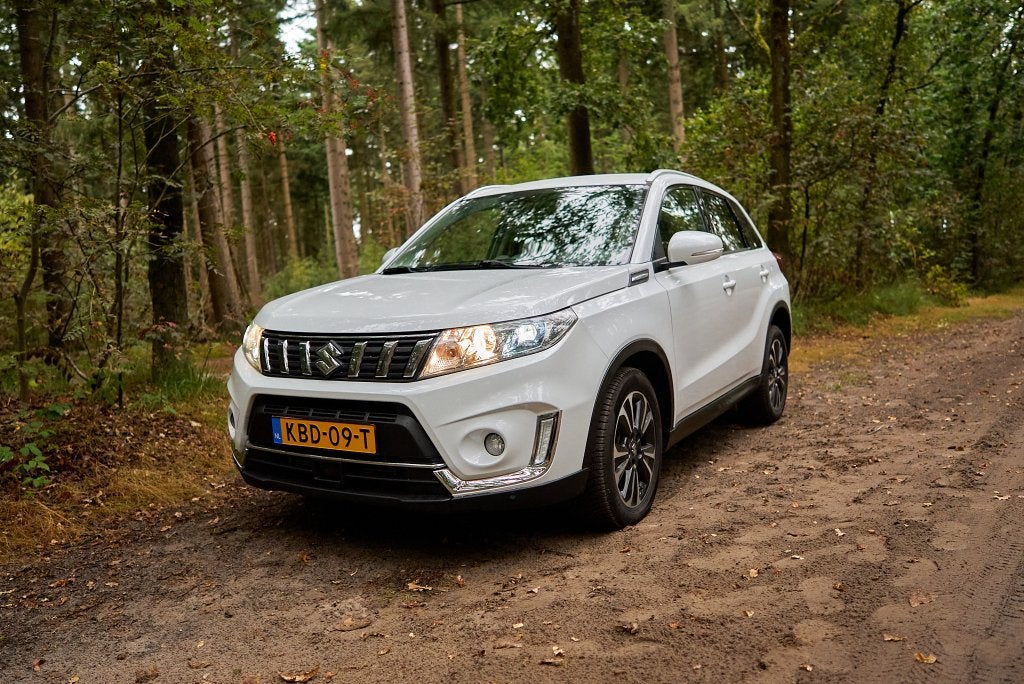Suzuki Vitara 1.4 Boosterjet Pack 140 pk | Camera | CarPlay, Voorwielaandrijving, 4 cilinders, 1095 kg, 400 kg