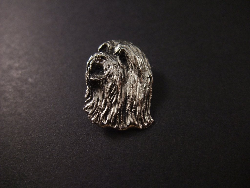 Briard (Chien de Berger de Brie) zilverkleurige pin, Ophalen of Verzenden, Gebruikt, Overige onderwerpen