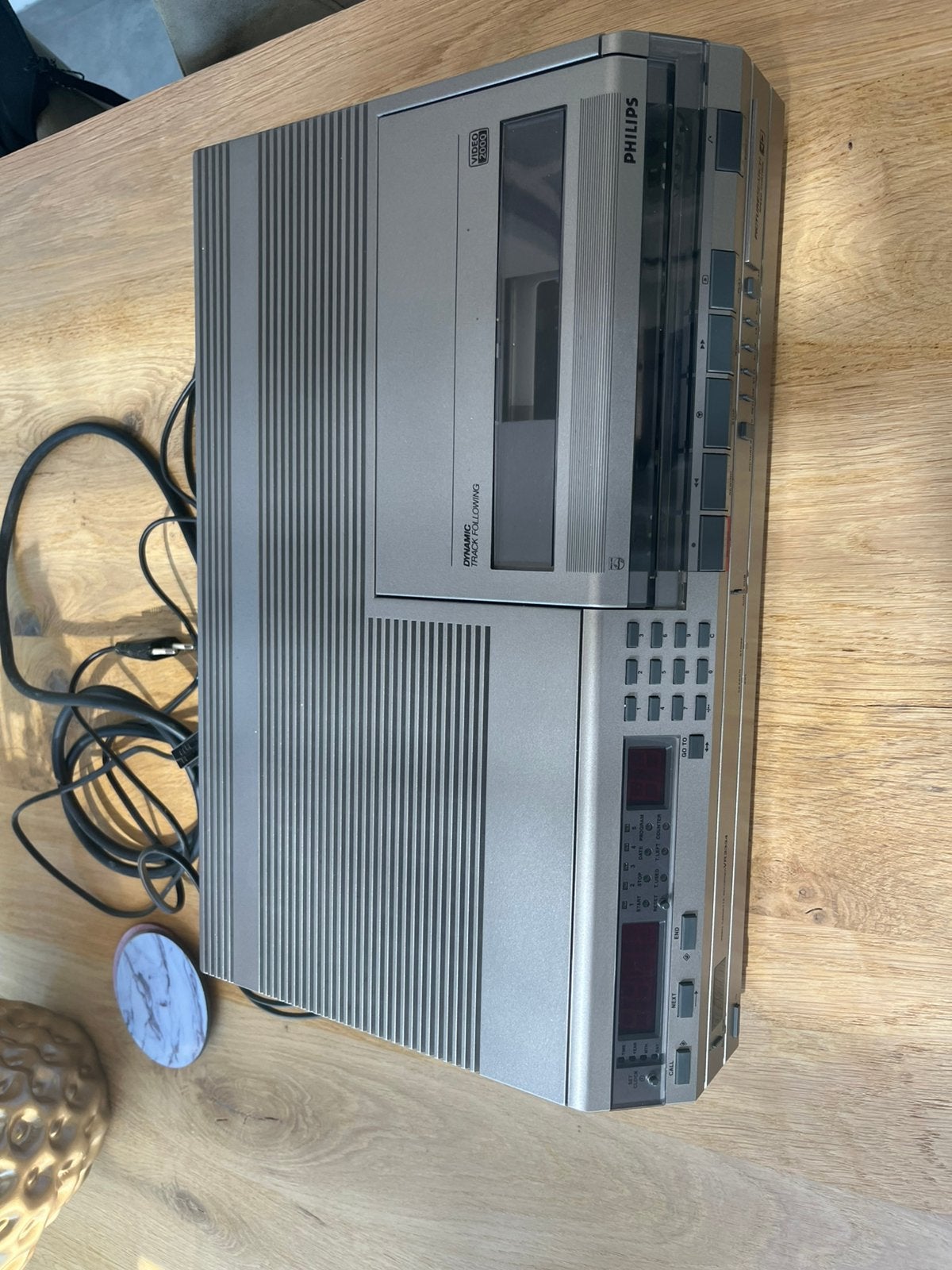 Vintage Philips VR 2334 Videorecorder, Ophalen, Zo goed als nieuw, Video 2000-speler of -recorder