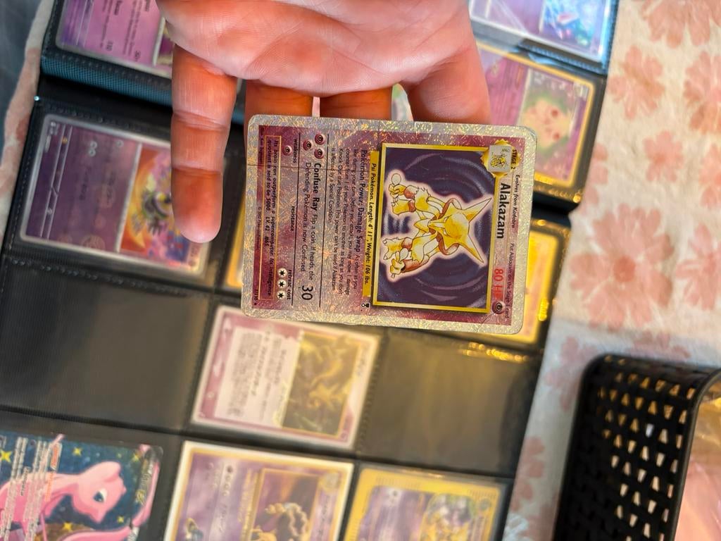 Alakazam legendary reverse holo, Ophalen of Verzenden, Zo goed als nieuw, Meerdere kaarten, Foil