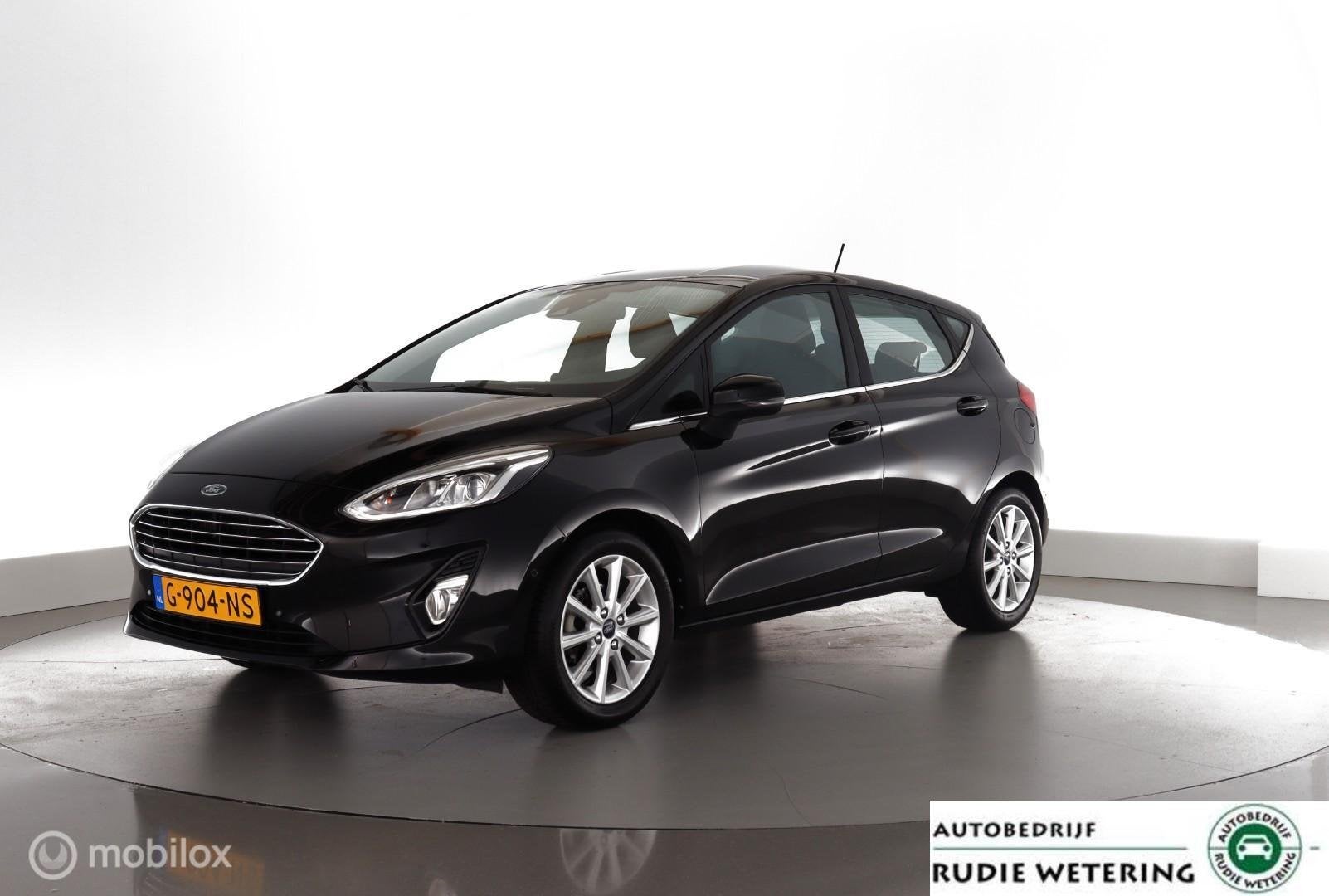 Ford Fiesta 1.0 EcoB. 101pk Titanium NL-auto|nav|cam|ecc|lmv, Auto's, Voorwielaandrijving, Gebruikt, 580 kg, Origineel Nederlands