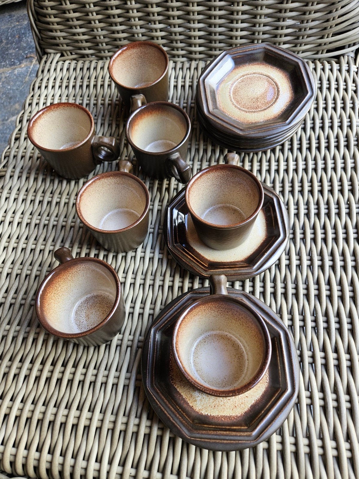 Vintage theeservies bruin keramiek - compleet jaren '70, Ophalen