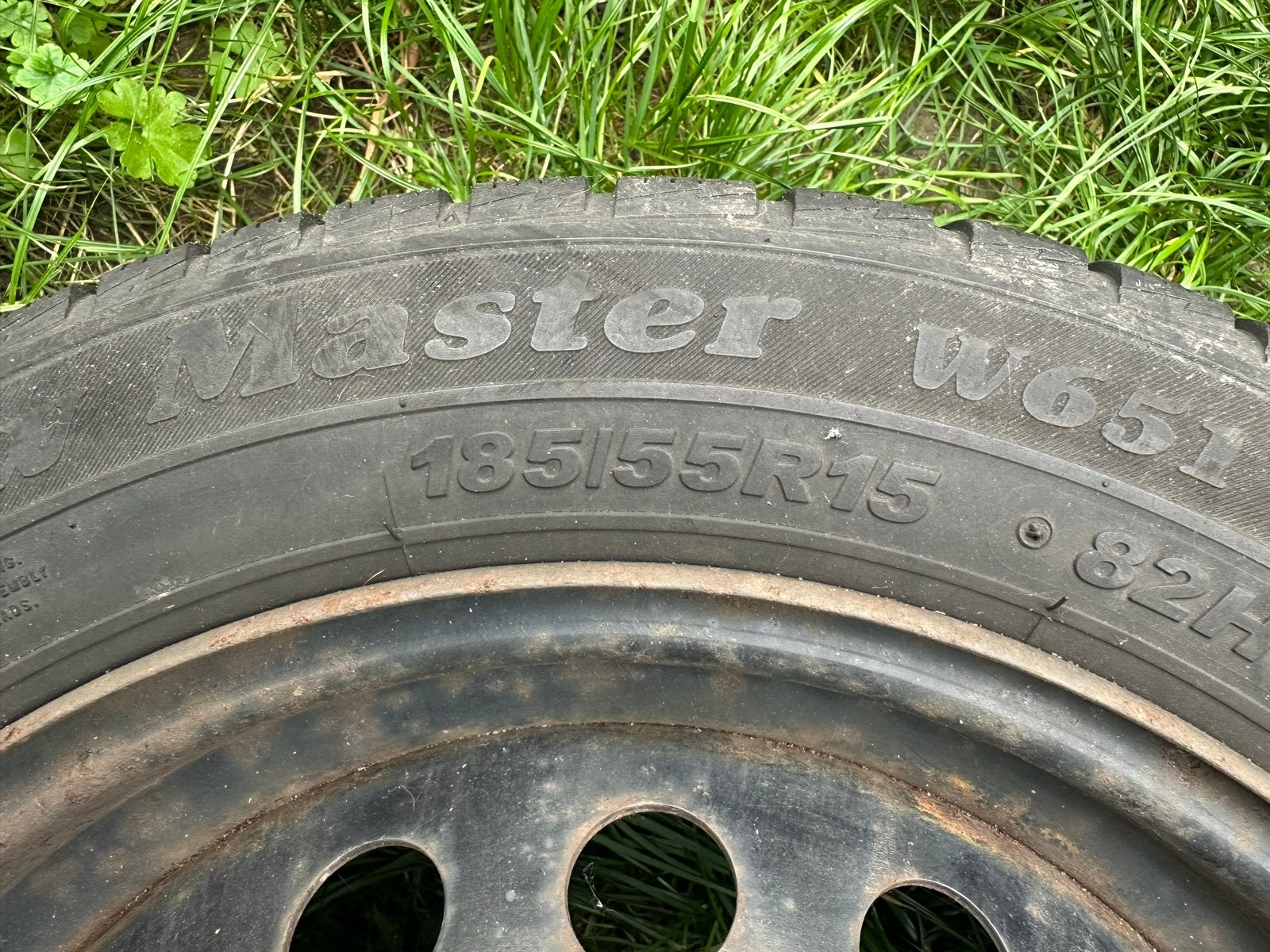 Winterbandenset Renault Clio 185/55 R15 met stalen velgen, Ophalen, Gebruikt, 15 inch, Banden en Velgen