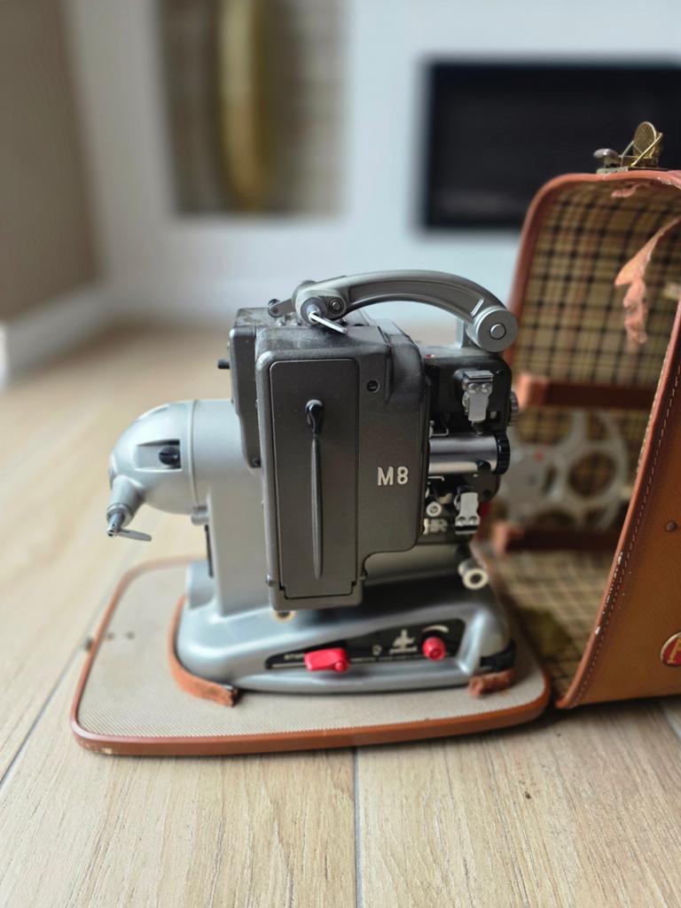 Vintage Paillard Bolex M8 Filmprojector met Koffer, Audio, Tv en Foto, Diaprojectors, Gebruikt, Ophalen of Verzenden