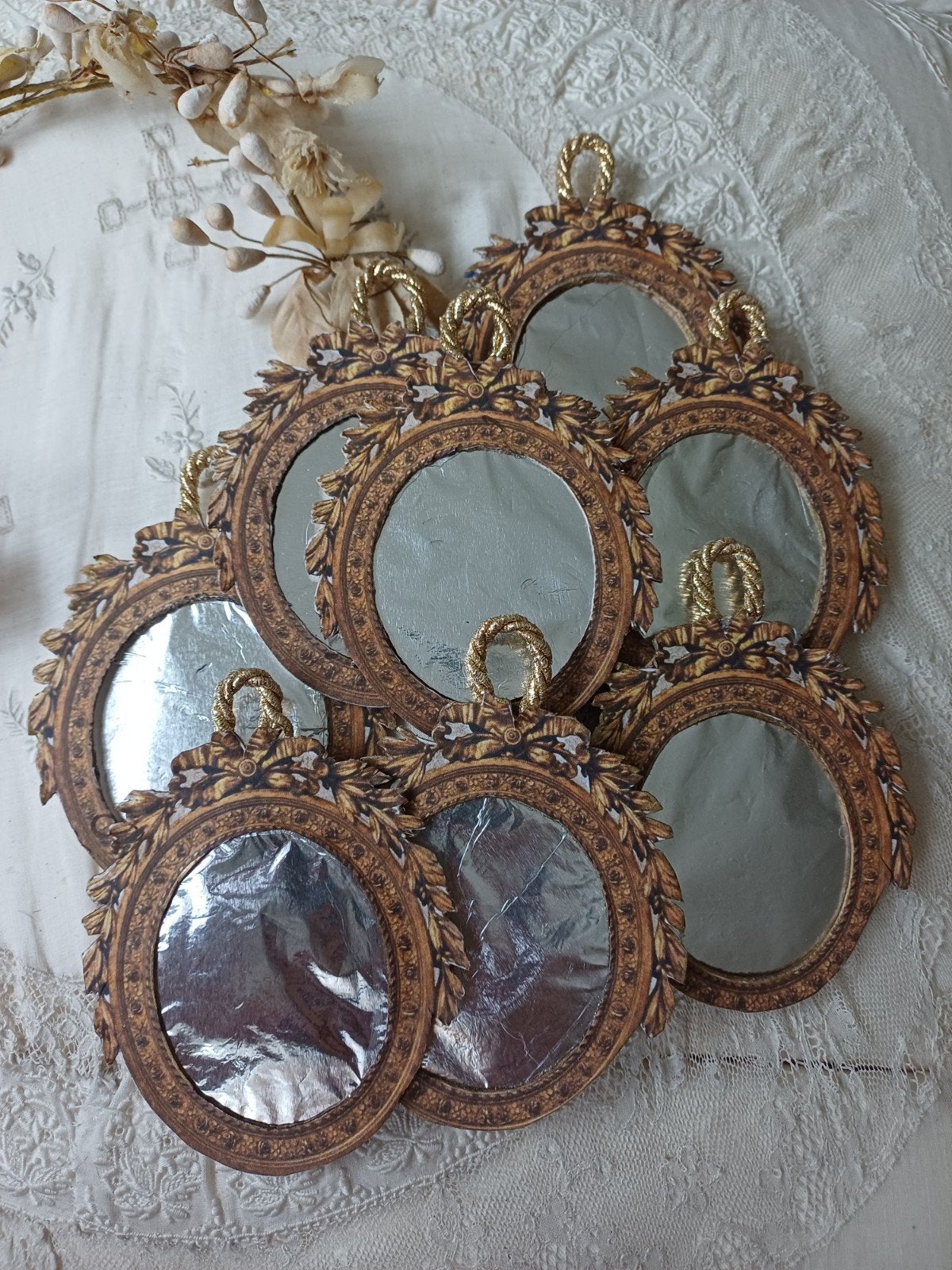 Prachtige "antieke" striklijstjes, brocante kerst, Antiek en Kunst, Verzenden