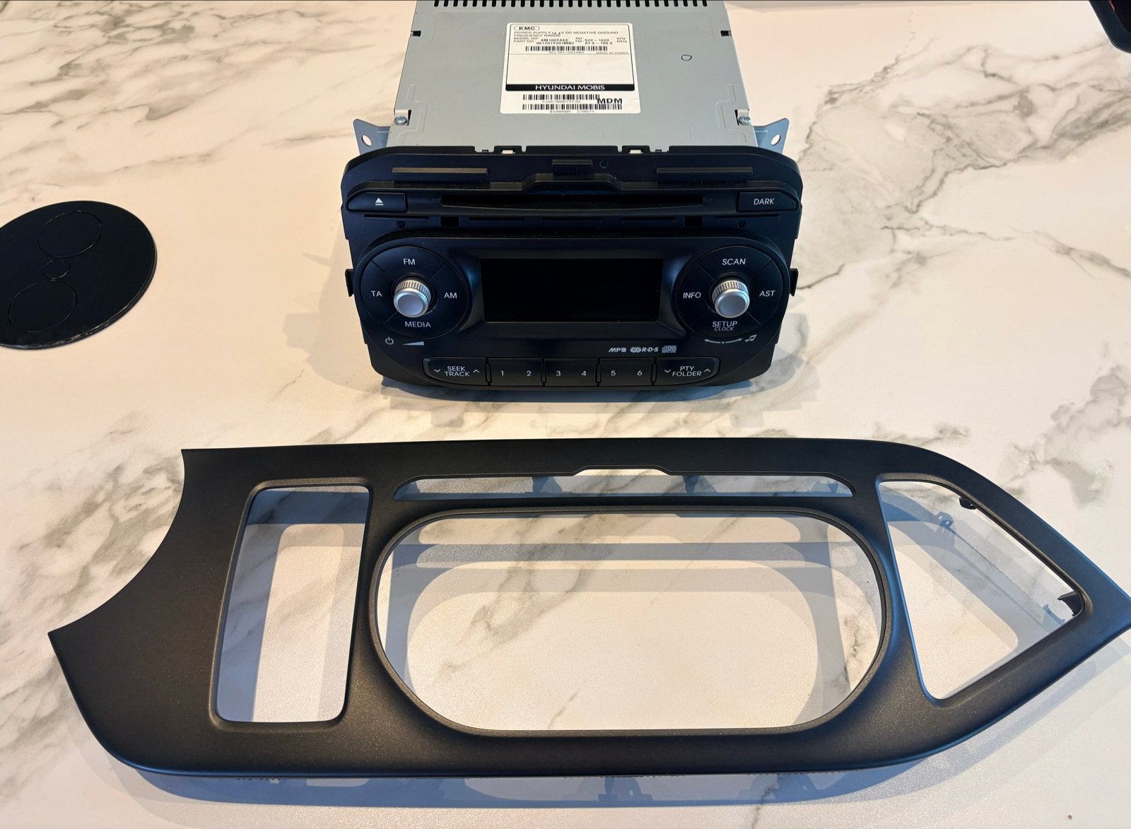 Kia Picanto Radio CD-speler met dashboardframe, Auto diversen, Autoradio's, Zo goed als nieuw, Ophalen of Verzenden