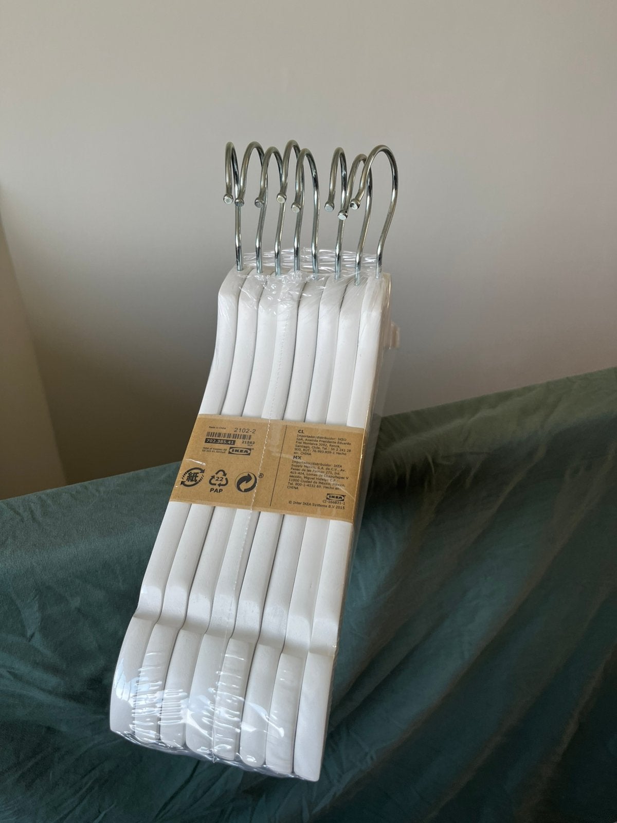 Ikea kledinghangers wit, Kleding | Dames, Ophalen of Verzenden, Nieuw, Hout, Kinderen en Volwassenen
