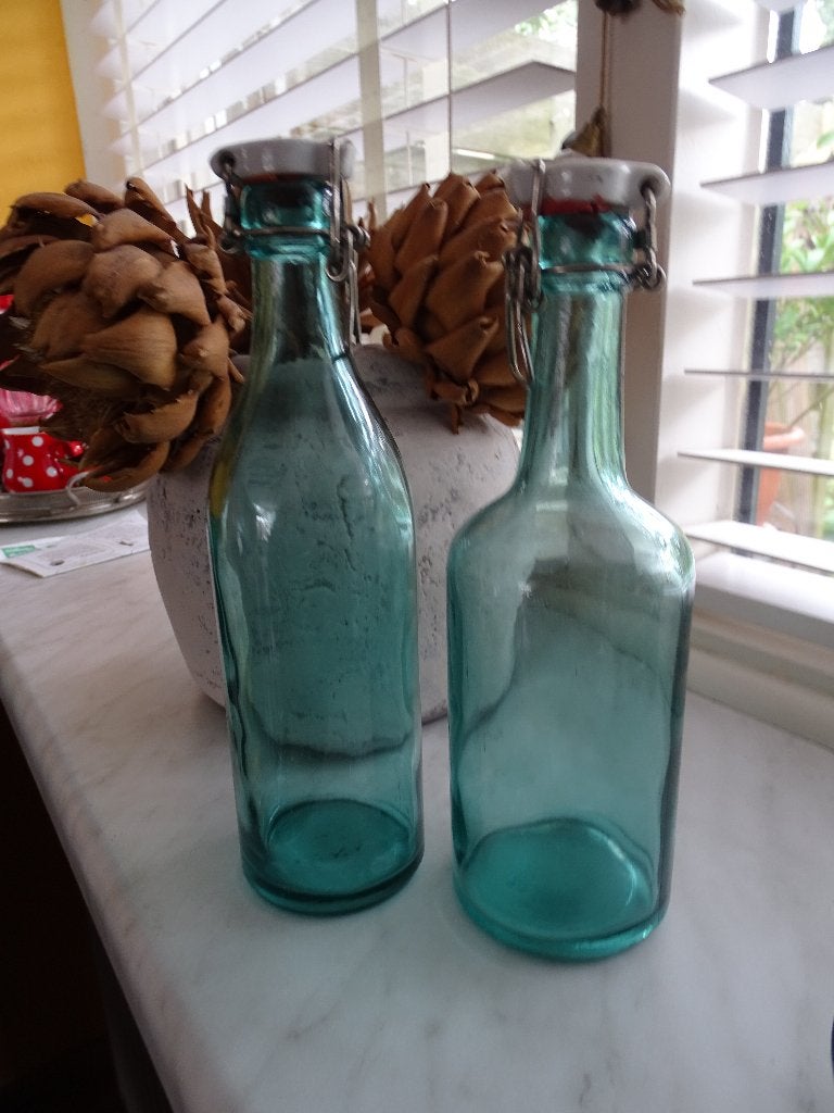 ZWEEDSE ARNÄS DRINKFLESJES TURQOUISE-BLAUW-PORSELEIN DOP, Antiek en Kunst, Ophalen of Verzenden