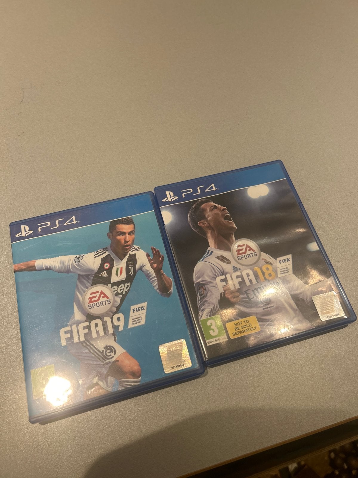 FIFA 18 & FIFA 19 PS4 Games - Voetbalplezier!, Eén computer, Ophalen of Verzenden, Zo goed als nieuw, Sport