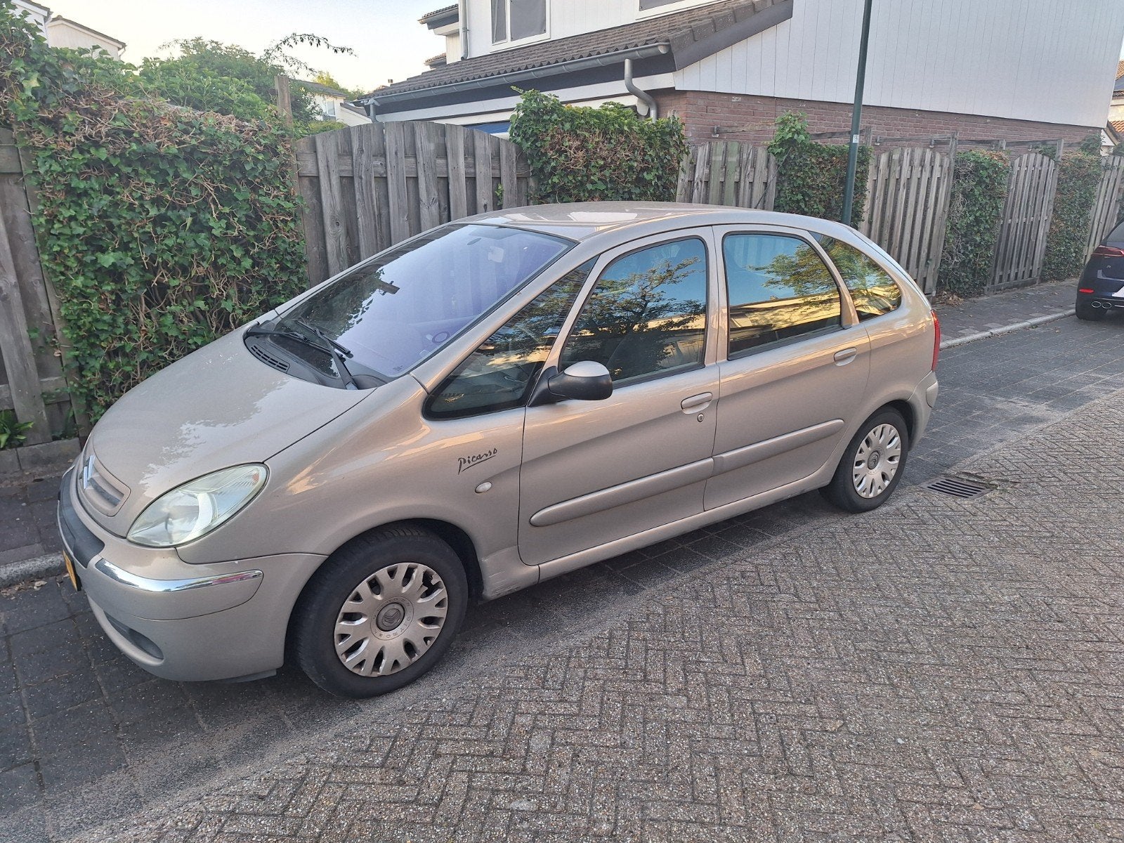 Citroën Xsara 1.8 I 16V Picasso 2004 Beige, Auto's, Citroën, Xsara, 4 cilinders, 1749 cc, Beige