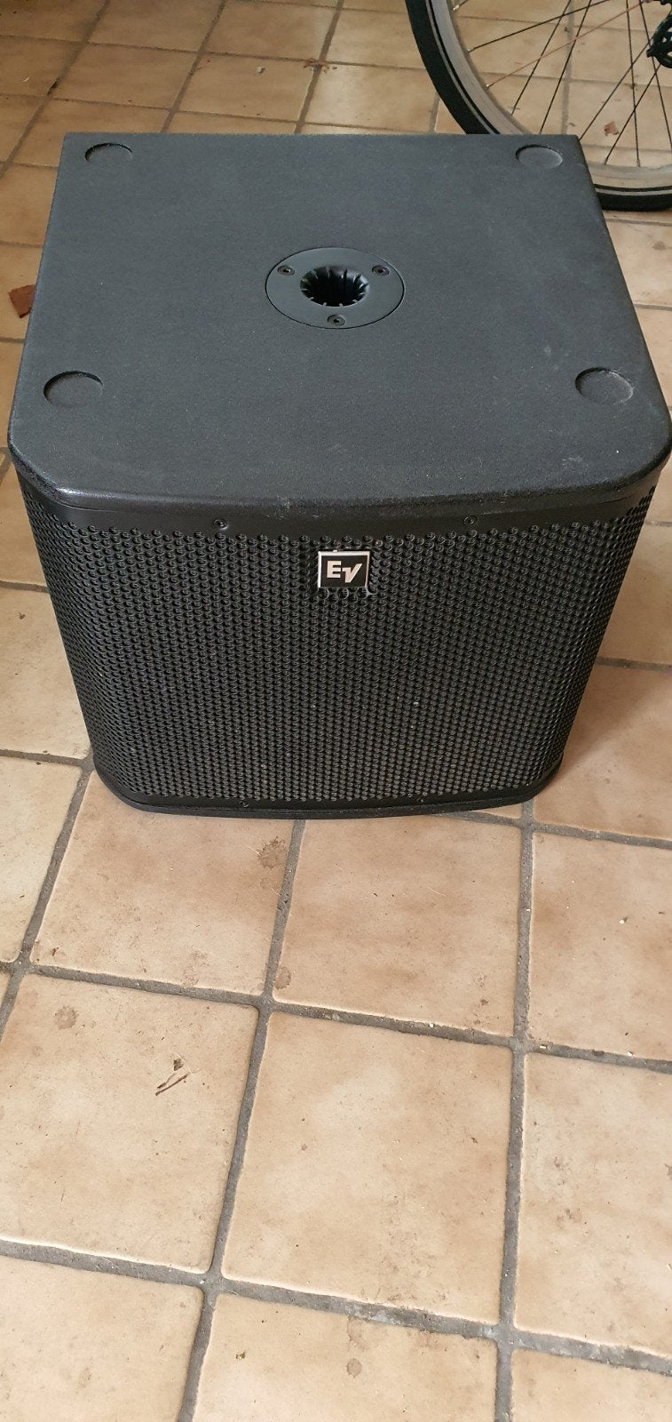 Actieve sub Electrovoice, Ophalen, Zo goed als nieuw