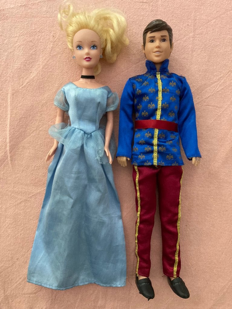 Disney assepoester en prins barbie poppen set nette staat!, Ophalen of Verzenden, Zo goed als nieuw, Barbie