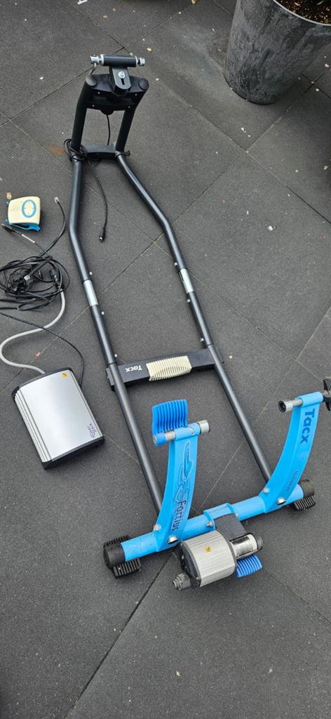 Tacx fiets trainer met software en films, Ophalen, Gebruikt, Tacx