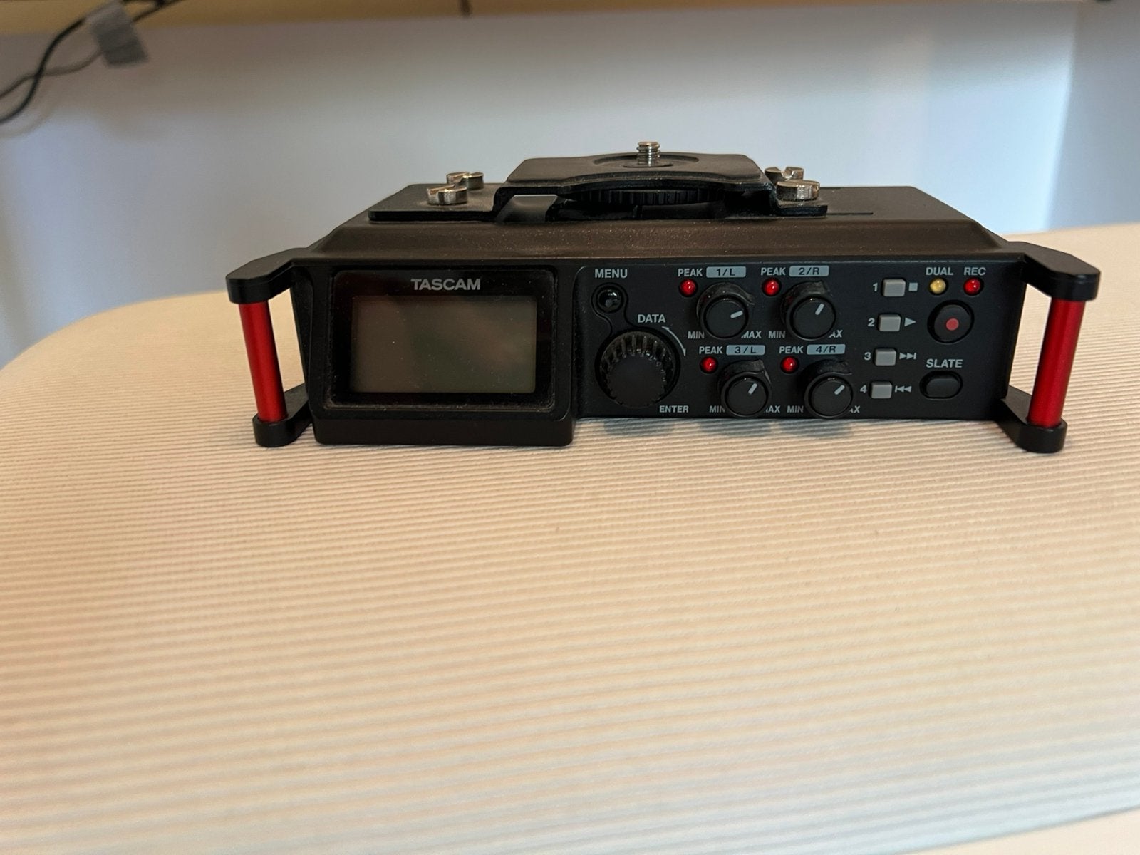 Tascam DR 70D Linear PCM recorder, Ophalen of Verzenden, Zo goed als nieuw, Audio