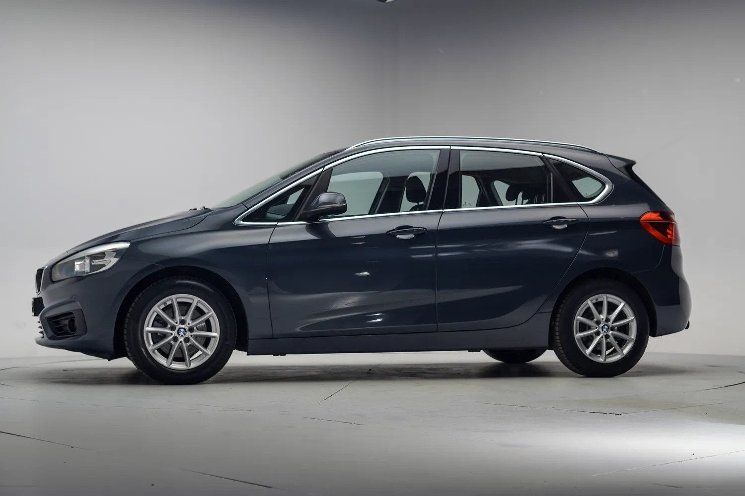 BMW 2 Serie Active Tourer 218i Essential Aut. [ Navi Climate, Auto's, Automaat, 136 pk, Gebruikt, Origineel Nederlands