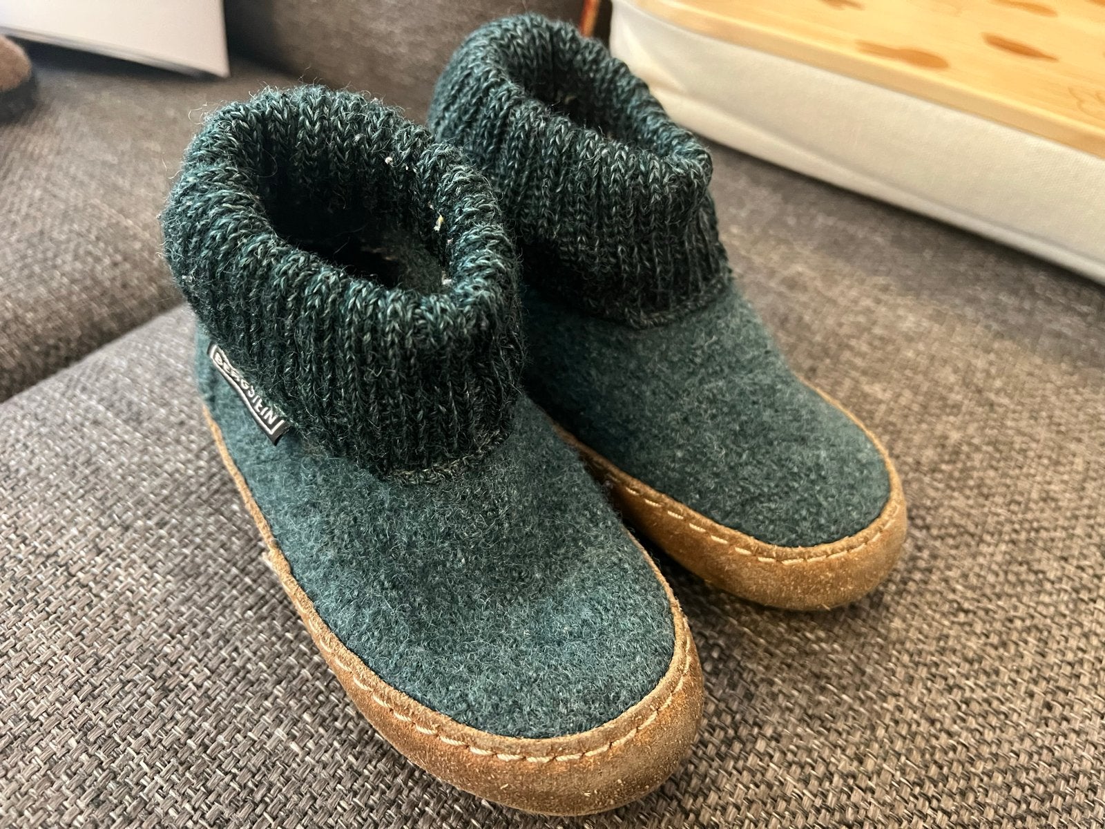 Bergstein pantoffels maat 25 - Groen, Ophalen, Gebruikt, Jongen of Meisje