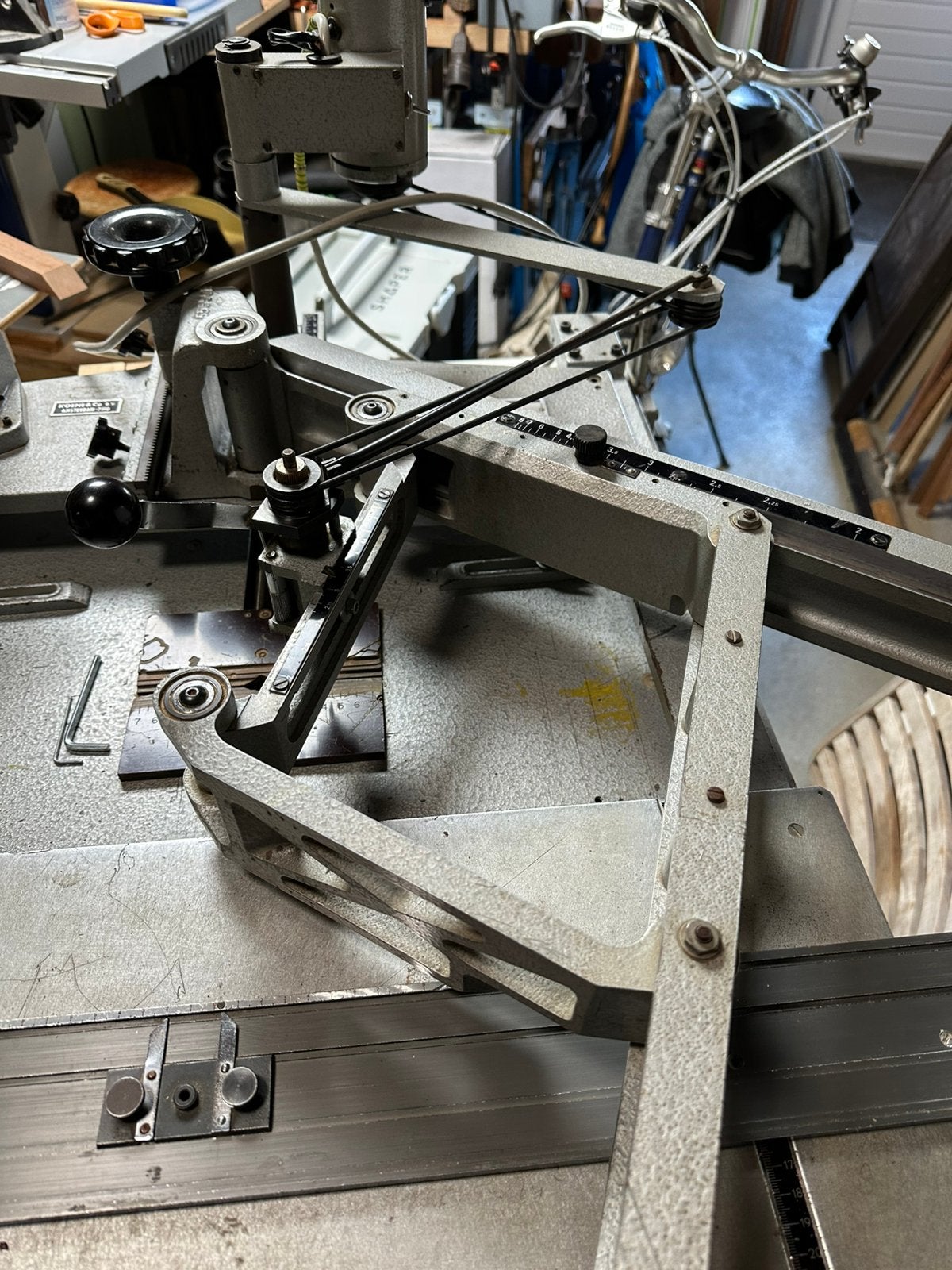 Gravograph graveer machine met veel graveerletters, Ophalen of Verzenden
